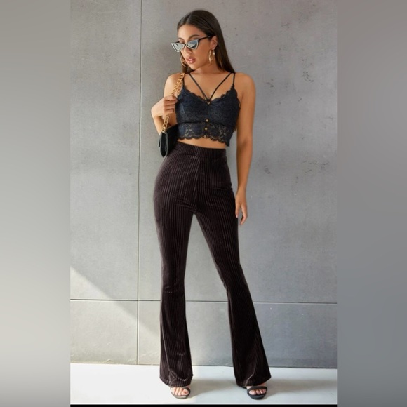 NWT 🤎 🖤 SHEIN Velvet Bellbottoms - Picture 3 of 6